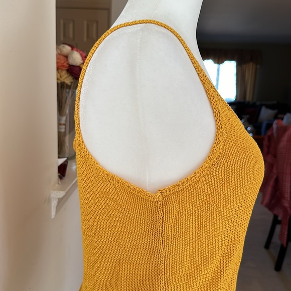 Banana Republic Sweater Tank - Picture 2 of 6